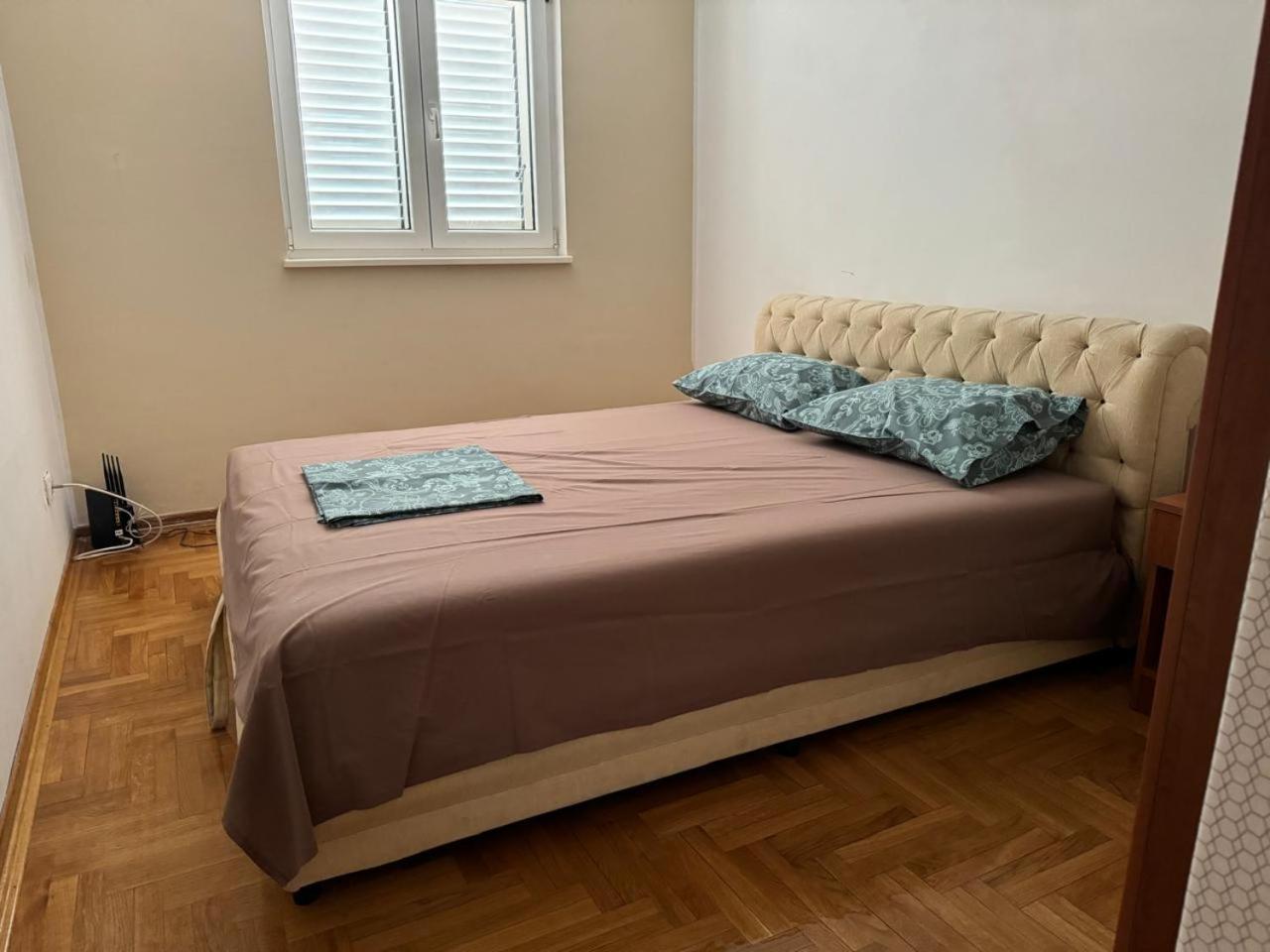 Apartments Montreal Budva Zimmer foto