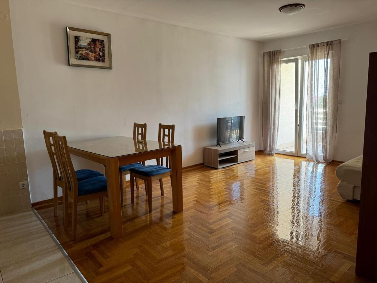 Apartments Montreal Budva Zimmer foto